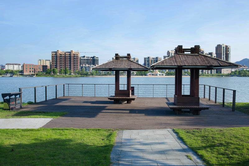 Outdoor floor series